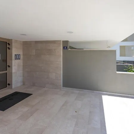 Lägenhet Luxury Elysium