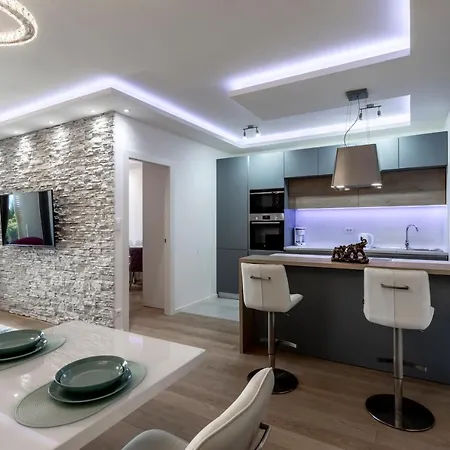Luxury Elysium Apartment *