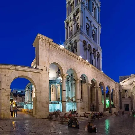 Luxury Elysium Apartment *